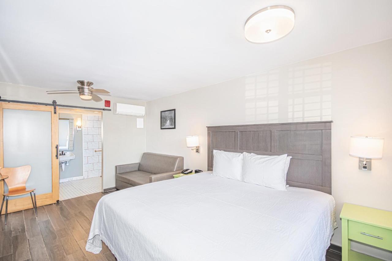 Seven Hills Suites I-10 タラハシー エクステリア 写真