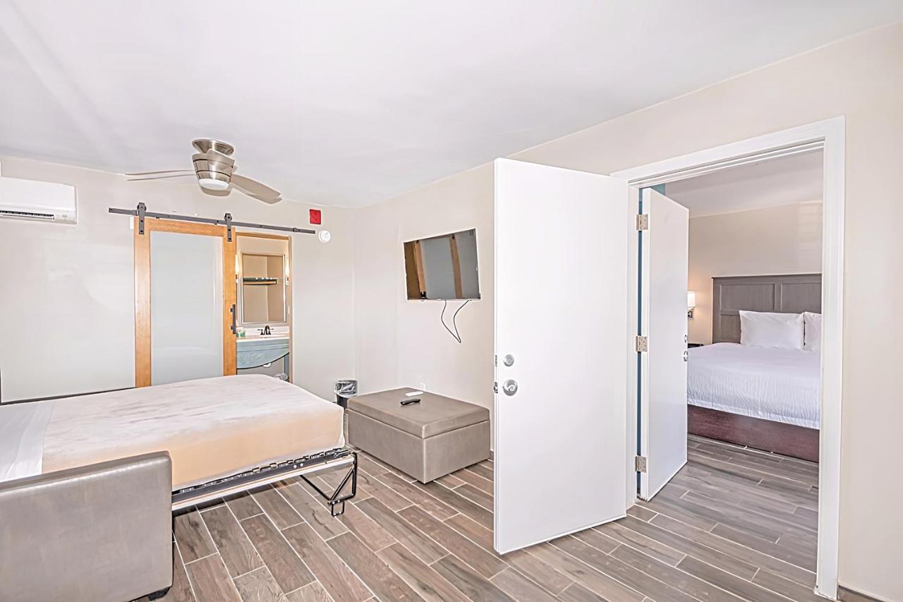 Seven Hills Suites I-10 タラハシー エクステリア 写真