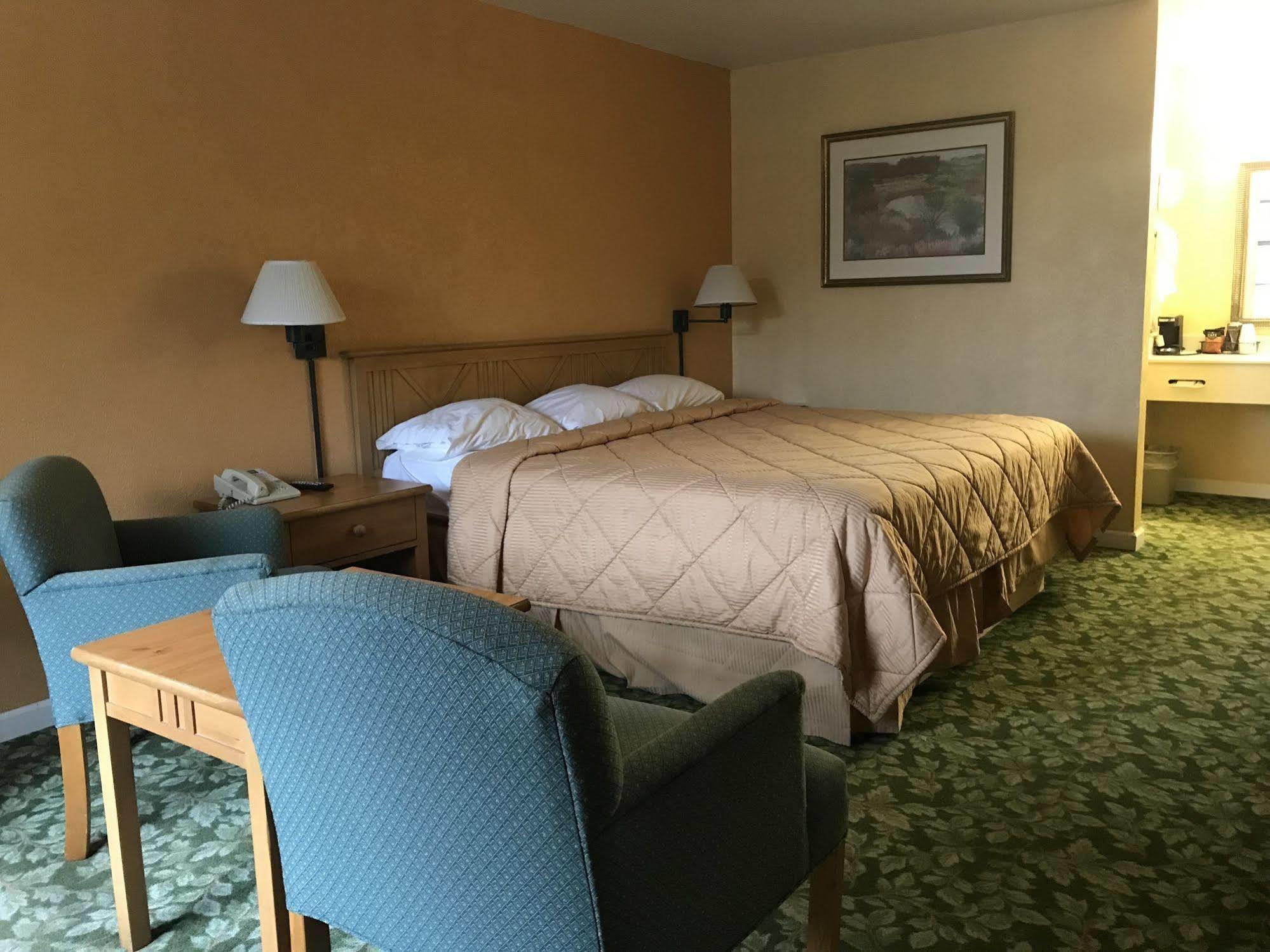 Seven Hills Suites I-10 タラハシー エクステリア 写真